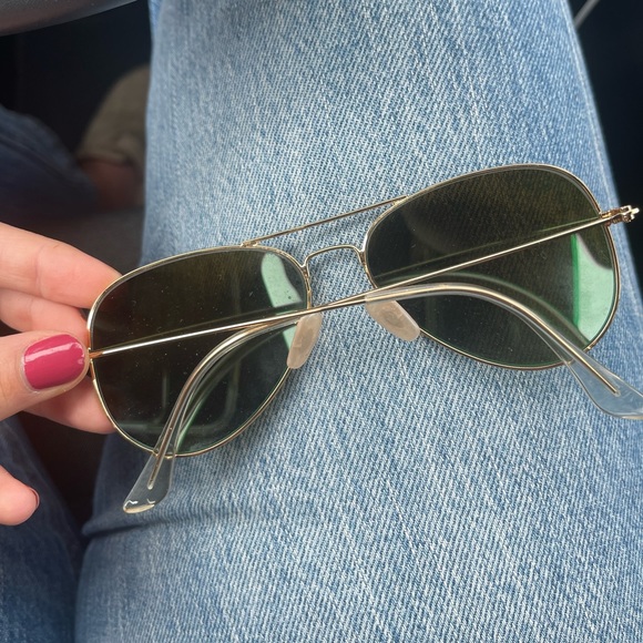 ❌️❌️SOLD❌️❌️Ray Ban aviator sunglasses - Picture 2 of 2